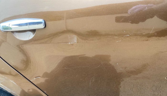 2012 Renault Duster 110 PS RXZ DIESEL, Diesel, Manual, 1,21,243 km, Right rear door - Minor scratches