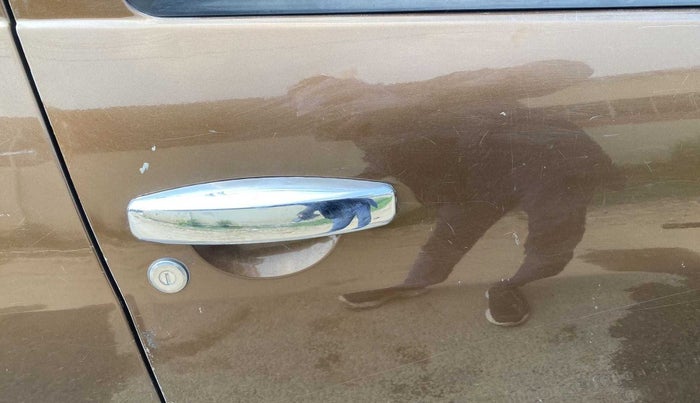 2012 Renault Duster 110 PS RXZ DIESEL, Diesel, Manual, 1,21,243 km, Driver-side door - Slightly dented