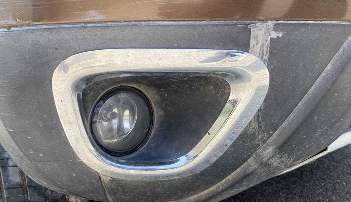 2012 Renault Duster 110 PS RXZ DIESEL, Diesel, Manual, 1,21,243 km, Right fog light - Not working