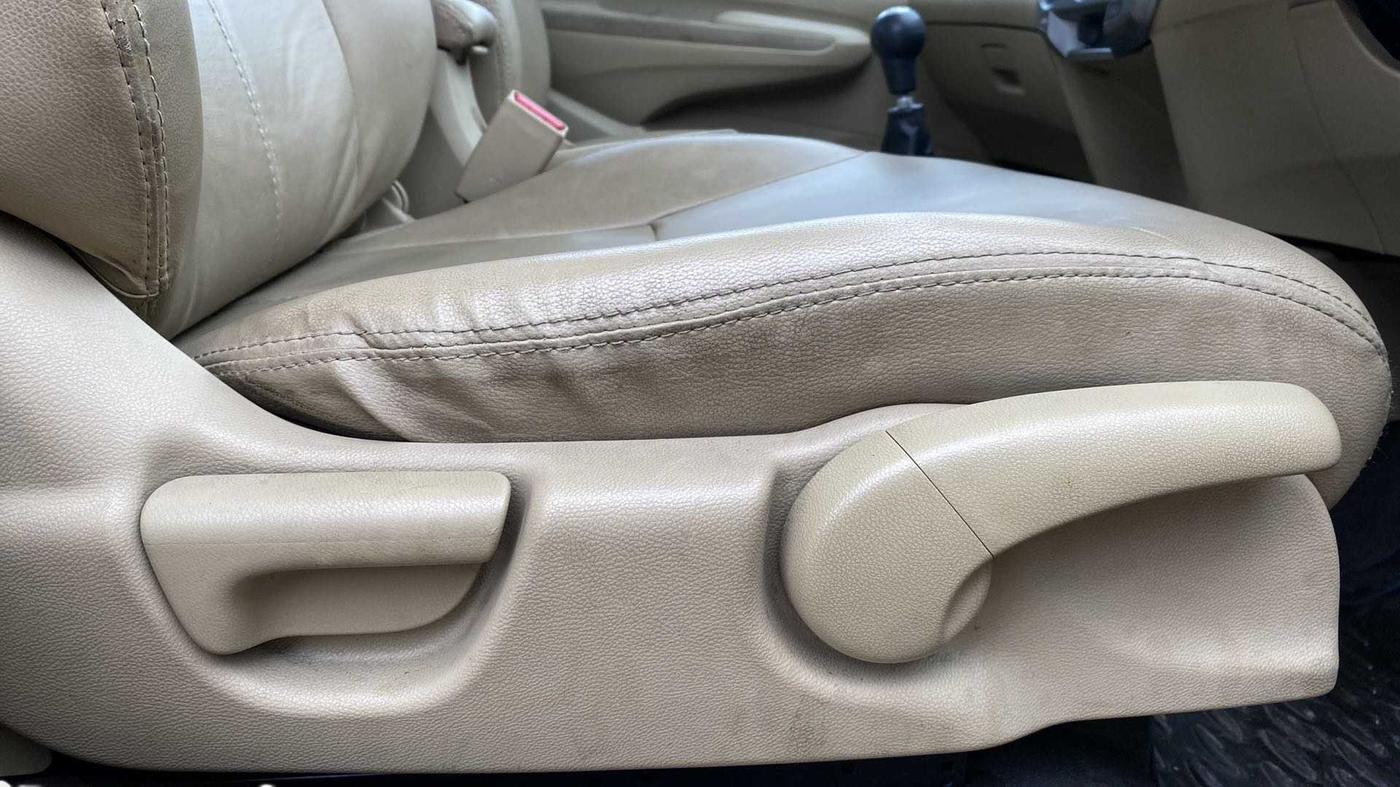 2012 Honda City 1.5L I-VTEC S MT, Petrol, Manual, 27,702 km, Driver Side Adjustment Panel