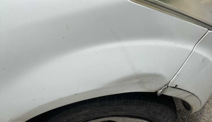 2010 Maruti Ritz VXI, Petrol, Manual, 86,168 km, Right fender - Circle - Paint ok & Dent >4 inch(On criase Line)