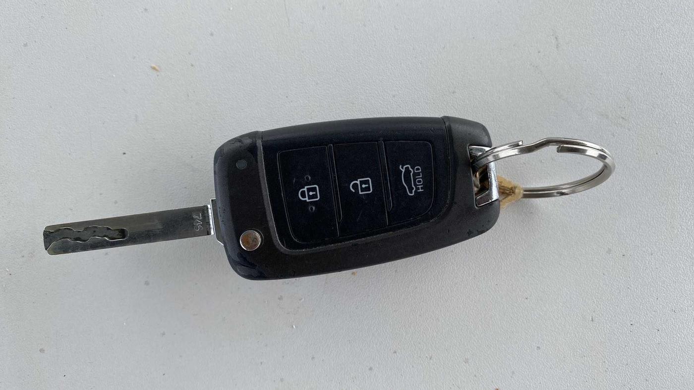 2017 Hyundai Verna 1.6 EX CRDI, Diesel, Manual, 89,224 km, Key Close Up