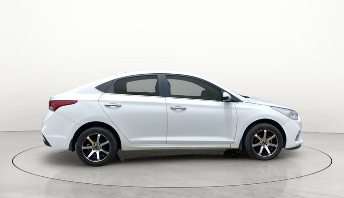 2017 Hyundai Verna 1.6 EX CRDI, Diesel, Manual, 89,224 km, Right Side View