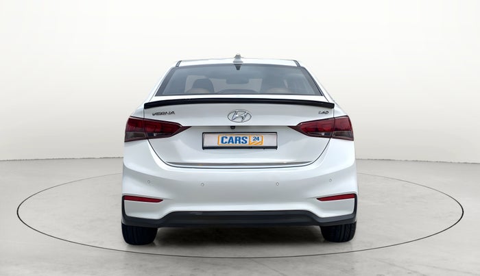 2017 Hyundai Verna 1.6 EX CRDI, Diesel, Manual, 89,224 km, Back/Rear
