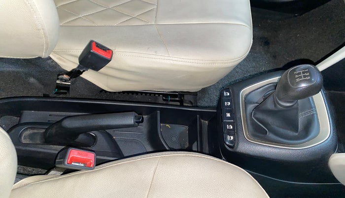 2021 Hyundai NEW SANTRO MAGNA, Petrol, Manual, 30,796 km, Gear Lever