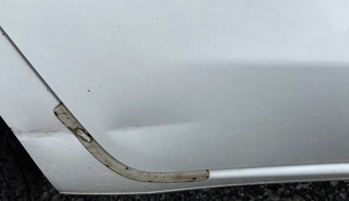 2017 Datsun Redi Go T(O) 1.0, Petrol, Manual, 57,786 km, Right rear door - Slightly dented
