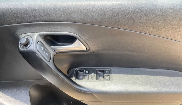 2018 Volkswagen Polo HIGHLINE PLUS 1.5 16 ALLOY, Diesel, Manual, 76,977 km, Driver Side Door Panels Control