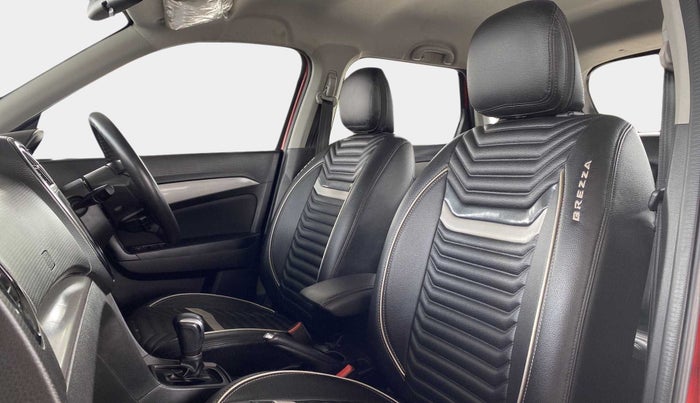 2018 Maruti Vitara Brezza ZDI PLUS AT DUAL TONE, Diesel, Automatic, 67,416 km, Right Side Front Door Cabin