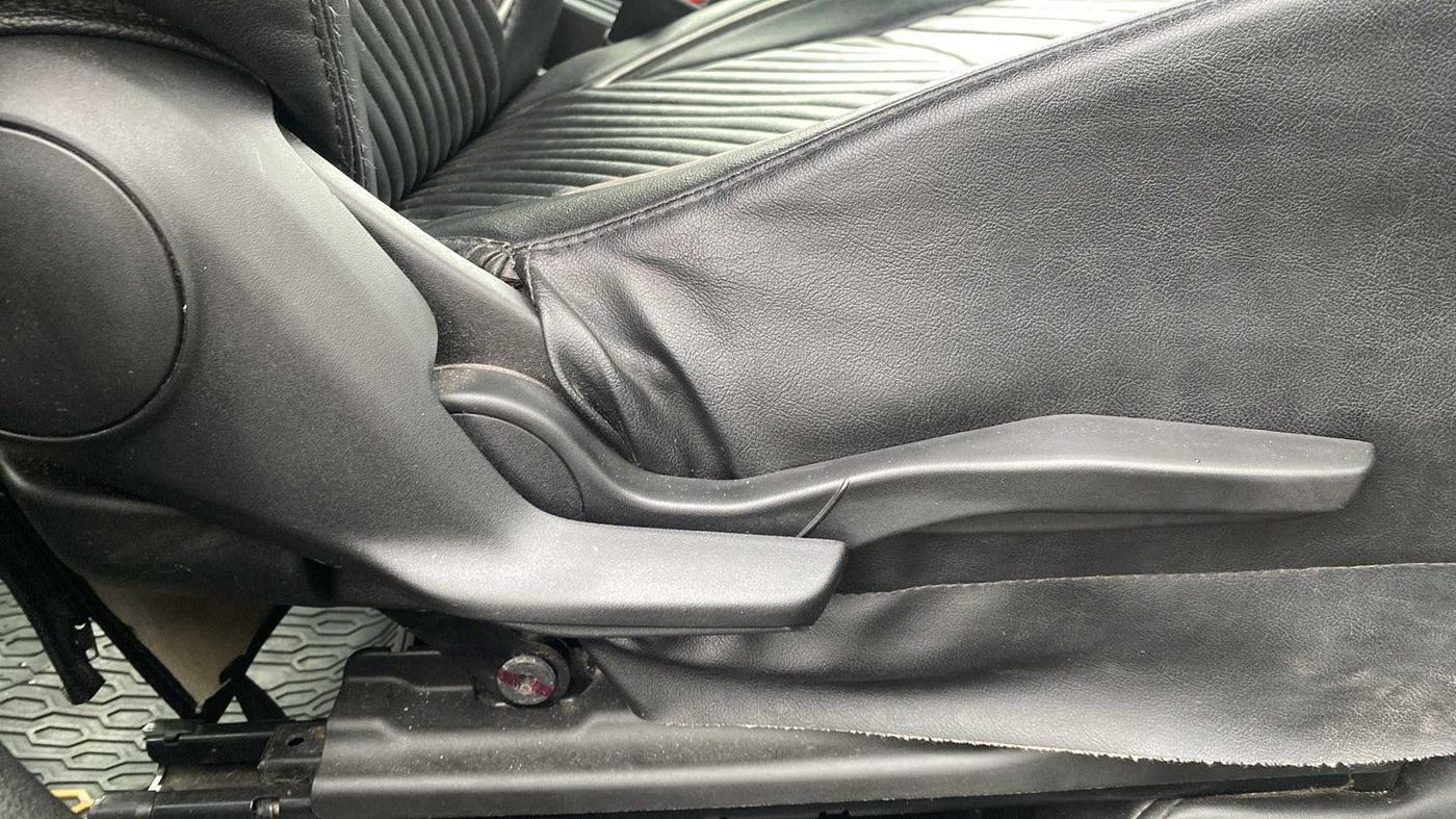 2017 Maruti Baleno ZETA PETROL 1.2, Petrol, Manual, 40,779 km, Driver Side Adjustment Panel