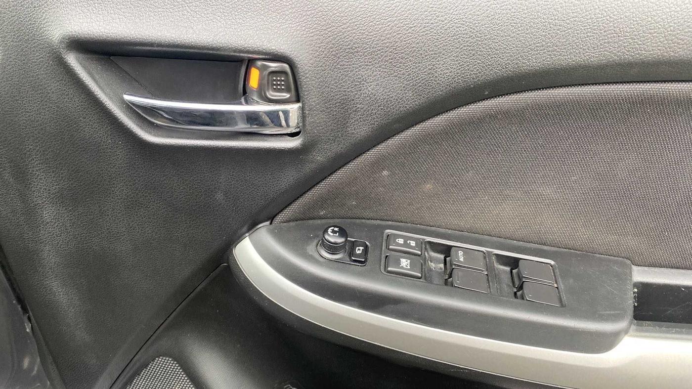 2017 Maruti Baleno ZETA PETROL 1.2, Petrol, Manual, 40,779 km, Driver Side Door Panels Control