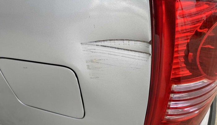 2013 Hyundai Santro Xing GLS (CNG), CNG, Manual, 78,849 km, Left quarter panel - Minor scratches