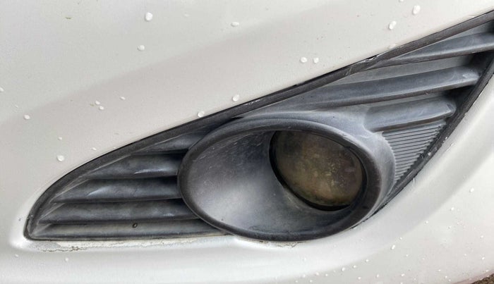 2015 Maruti Ritz VDI, Diesel, Manual, 77,743 km, Left fog light - Not working