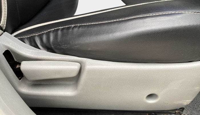 2010 Maruti Alto K10 LXI, Petrol, Manual, 96,193 km, Driver Side Adjustment Panel