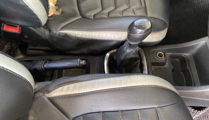 2017 Renault Kwid RXL, Petrol, Manual, 56,440 km, Gear Lever