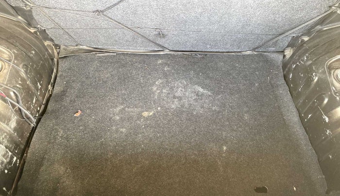 2017 Renault Kwid RXL, Petrol, Manual, 56,440 km, Boot Inside