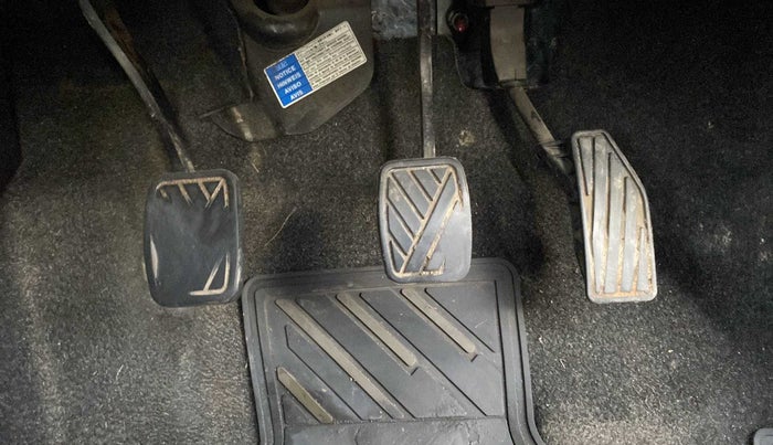 2019 Maruti Swift VXI, Petrol, Manual, 77,042 km, Pedals