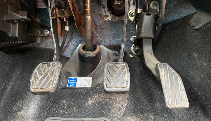 2018 Maruti IGNIS DELTA 1.2, Petrol, Manual, 37,940 km, Pedals