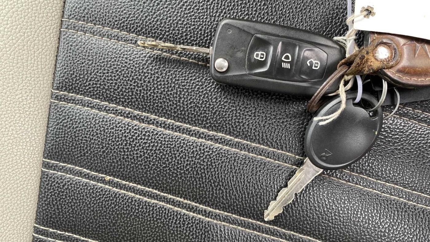 2019 Tata Tiago XZ PLUS PETROL, Petrol, Manual, 36,335 km, Key Close Up