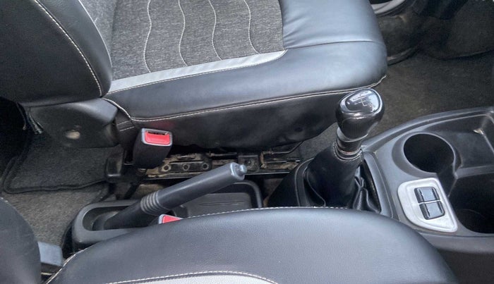 2019 Datsun Redi Go S, Petrol, Manual, 74,607 km, Gear Lever