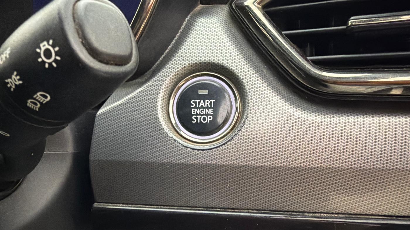 2023 Tata Safari XZA PLUS DARK EDITION, Diesel, Automatic, 58,699 km, Keyless Start/ Stop Button