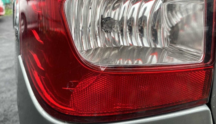2018 Maruti Wagon R 1.0 VXI, Petrol, Manual, 26,398 km, Left tail light - Minor damage