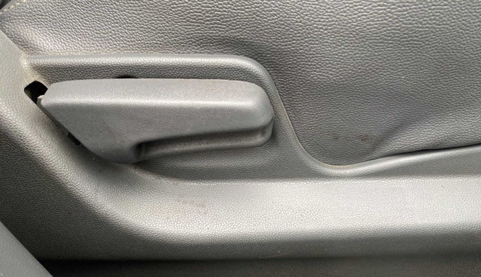 2014 Maruti Ritz VXI ELATE LIMITED EDITION, Petrol, Manual, 15,656 km, Driver Side Adjustment Panel