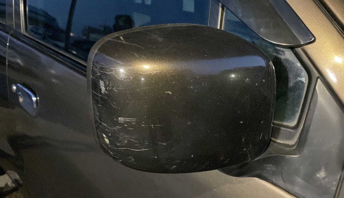 2016 Maruti Wagon R 1.0 VXI, Petrol, Manual, 68,173 km, Right rear-view mirror - Mirror motor not working