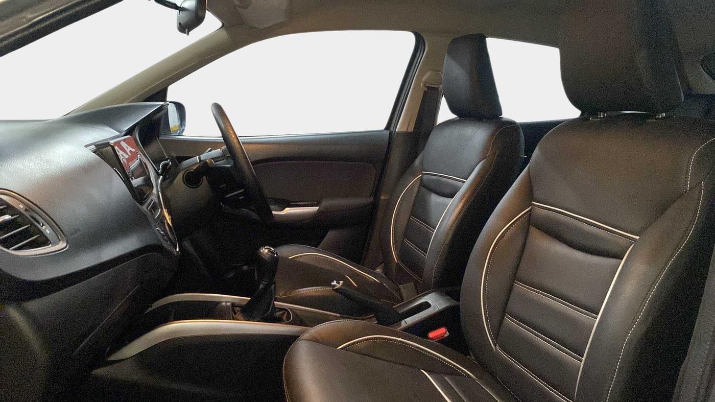 2021 Maruti Baleno DELTA PETROL 1.2, Petrol, Manual, 15,842 km, Right Side Front Door Cabin