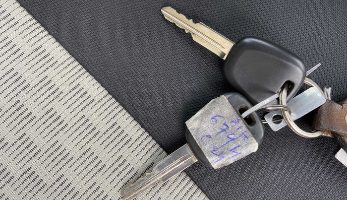 2022 Maruti Alto LXI O, Petrol, Manual, 4,556 km, Key Close Up