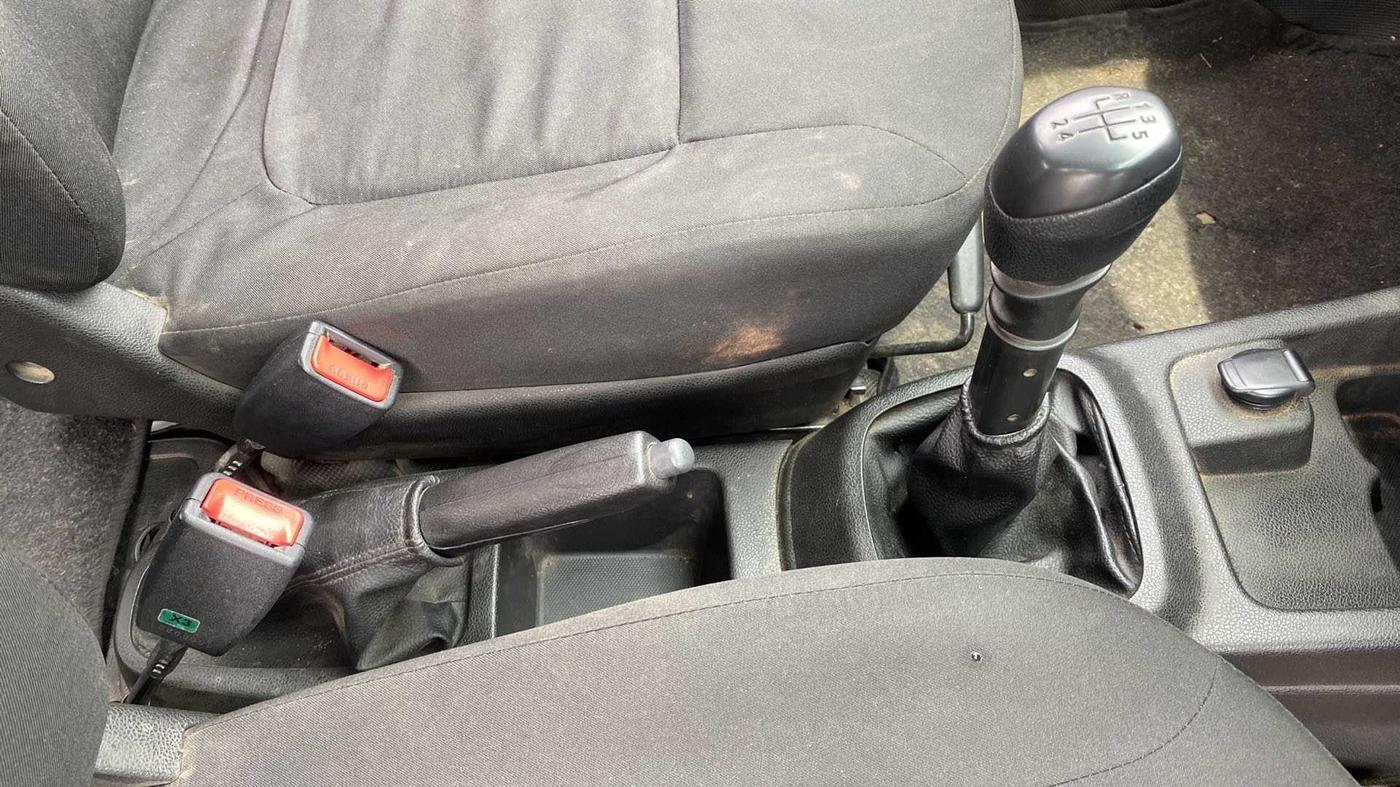 2018 Renault Kwid RXL, Petrol, Manual, 1,18,839 km, Gear Lever