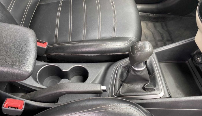 2019 Hyundai Verna 1.6 VTVT SX, Petrol, Manual, 32,601 km, Gear Lever