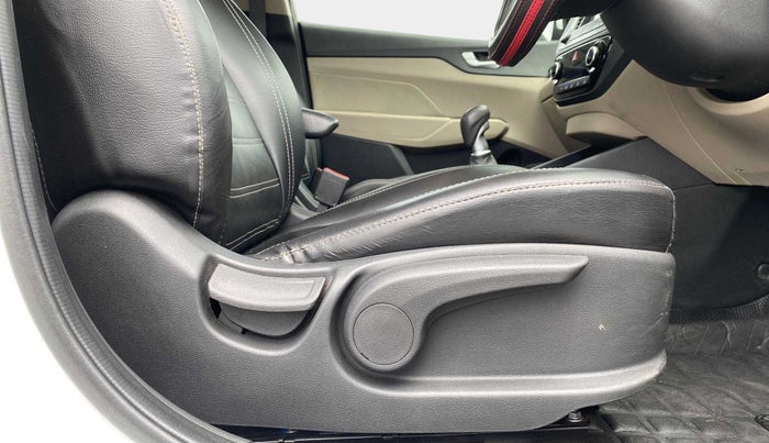 2019 Hyundai Verna 1.6 VTVT SX, Petrol, Manual, 32,601 km, Driver Side Adjustment Panel