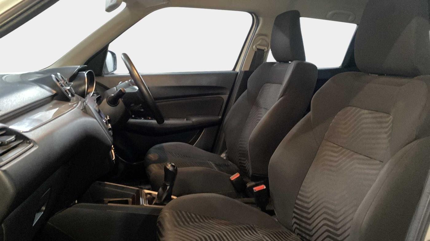 2018 Maruti Swift VXI, Petrol, Manual, 35,164 km, Right Side Front Door Cabin