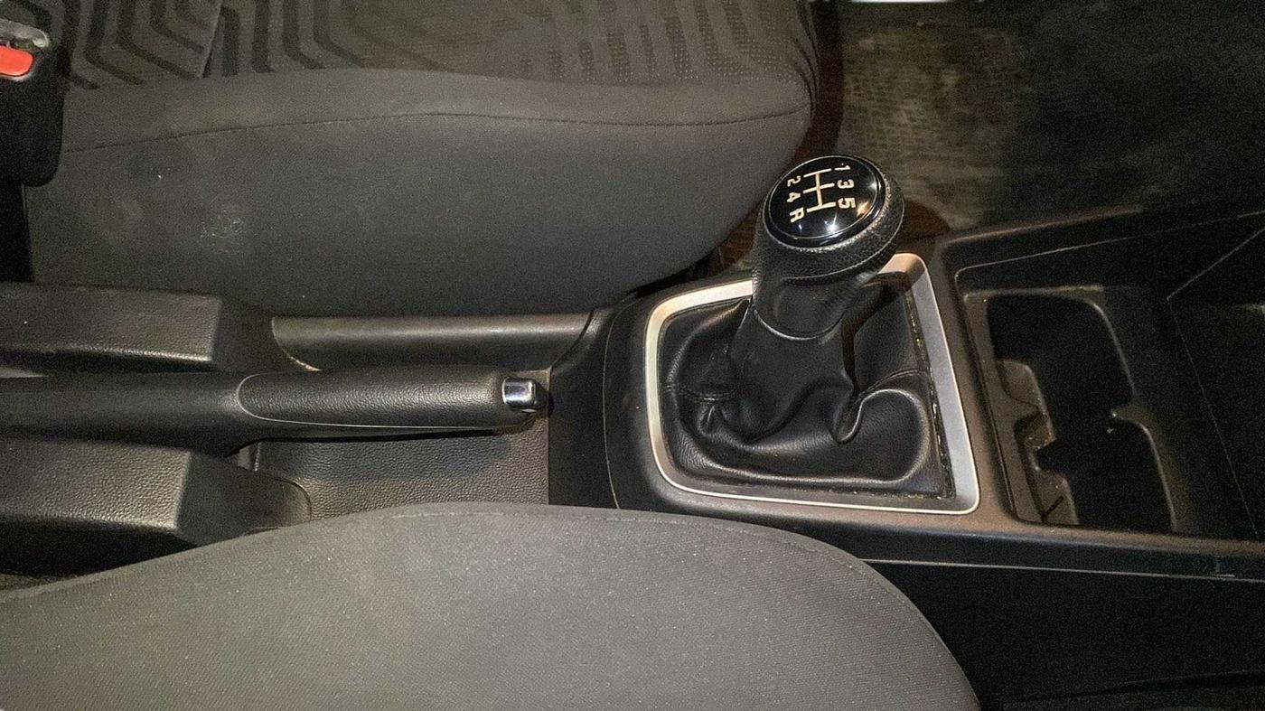 2018 Maruti Swift VXI, Petrol, Manual, 35,164 km, Gear Lever
