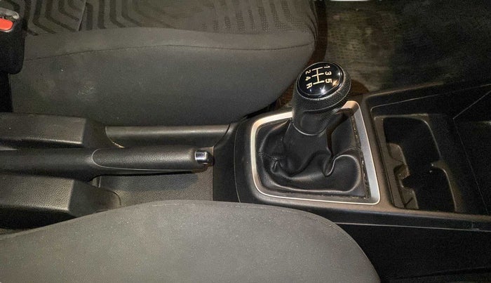 2018 Maruti Swift VXI, Petrol, Manual, 35,164 km, Gear Lever