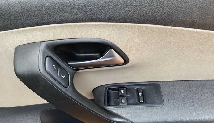 2012 Volkswagen Polo COMFORTLINE 1.2L PETROL, Petrol, Manual, 51,252 km, Driver Side Door Panels Control