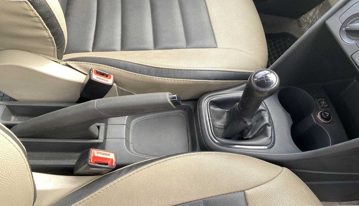 2012 Volkswagen Polo COMFORTLINE 1.2L PETROL, Petrol, Manual, 51,252 km, Gear Lever