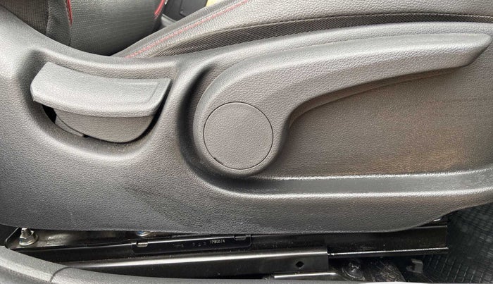 2020 Hyundai Verna SX (O) 1.0 TURBO DCT, Petrol, Automatic, 37,911 km, Driver Side Adjustment Panel