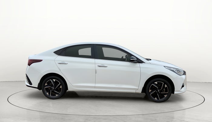 2020 Hyundai Verna SX (O) 1.0 TURBO DCT, Petrol, Automatic, 37,911 km, Right Side View