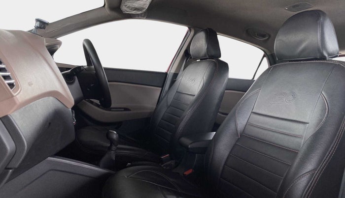 2018 Hyundai Elite i20 SPORTZ 1.2, Petrol, Manual, 23,214 km, Right Side Front Door Cabin