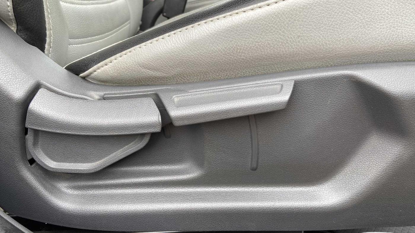 2019 Hyundai GRAND I10 NIOS SPORTZ AMT 1.2 KAPPA VTVT, Petrol, Automatic, 31,718 km, Driver Side Adjustment Panel