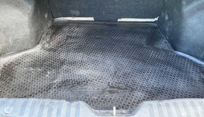 2016 Maruti Ciaz VDI+ SHVS, Diesel, Manual, 78,437 km, Boot Inside