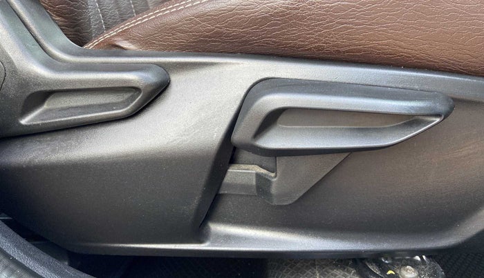 2020 Tata Tiago XZA PETROL, Petrol, Automatic, 24,886 km, Driver Side Adjustment Panel