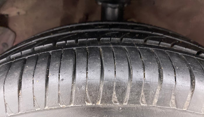 2011 Hyundai i20 SPORTZ 1.2, Petrol, Manual, 90,279 km, Left Front Tyre Tread