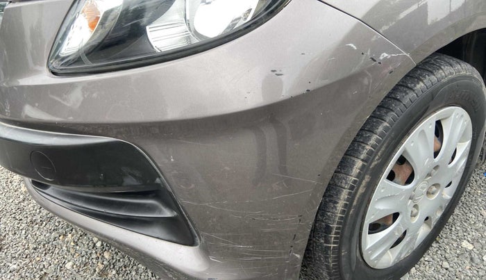 2014 Honda Brio S MT, CNG, Manual, 77,651 km, Front bumper - Minor scratches