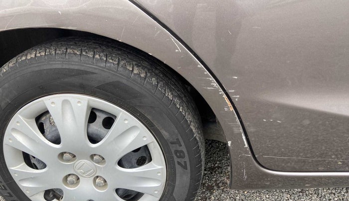 2014 Honda Brio S MT, CNG, Manual, 77,651 km, Right quarter panel - Minor scratches