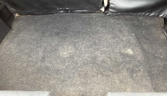 2016 Maruti Baleno DELTA PETROL 1.2, Petrol, Manual, 98,074 km, Boot Inside