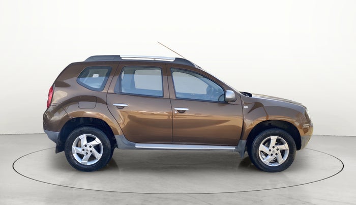 2014 Renault Duster 110 PS RXZ DIESEL, Diesel, Manual, 33,684 km, Right Side View