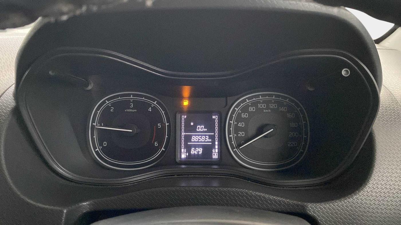 2016 Maruti Vitara Brezza VDI, Diesel, Manual, 88,623 km, Odometer Image