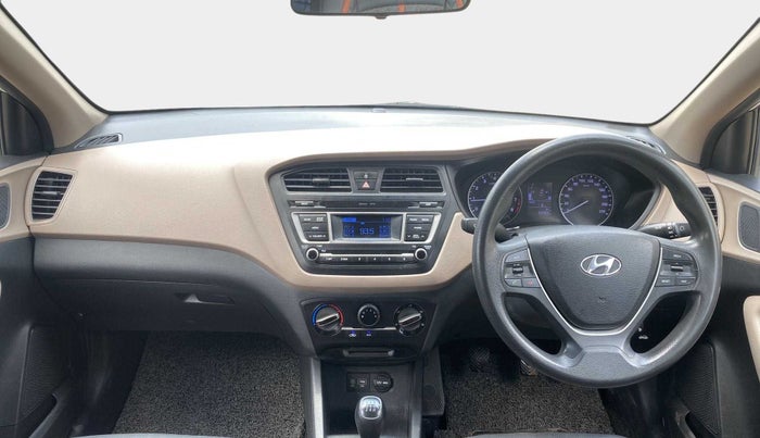 2015 Hyundai Elite i20 MAGNA 1.2, Petrol, Manual, 82,556 km, Dashboard